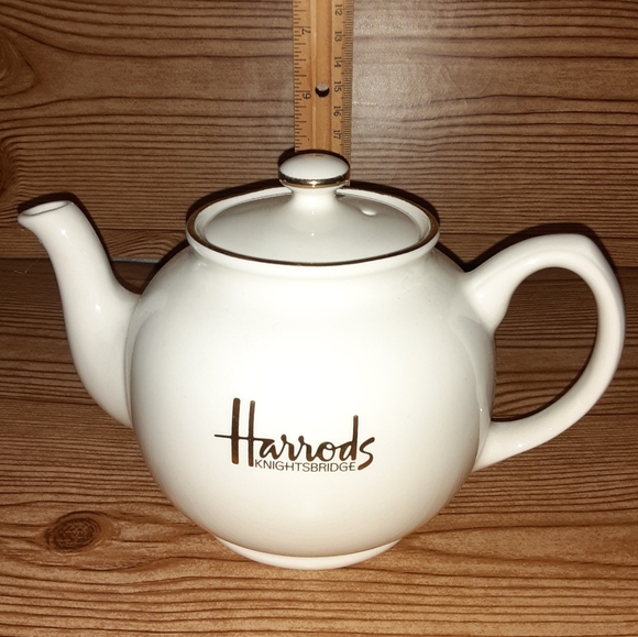 Harrods Dining Harrods Knightsbridge Teapot 5 2 Made In England